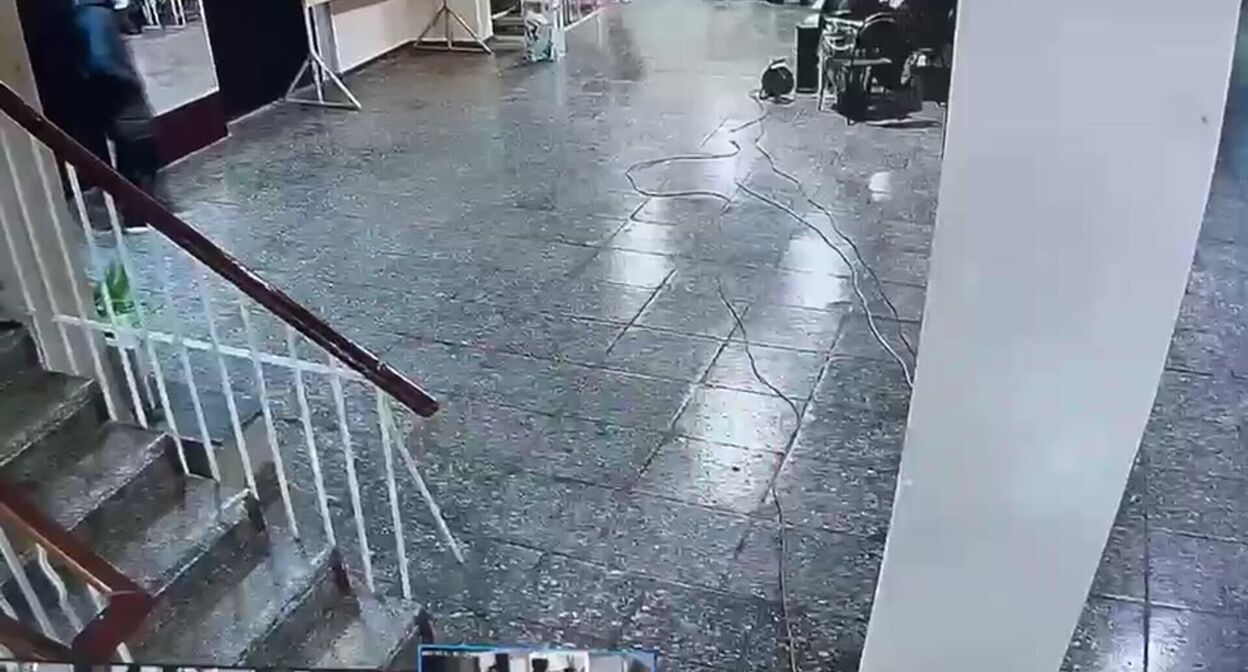 Нападение на избирательный участок в Абхазии. 1 марта 2025 г. Скриншот видео https://ria.ru/20250301/abkhaziya-2002508835.html