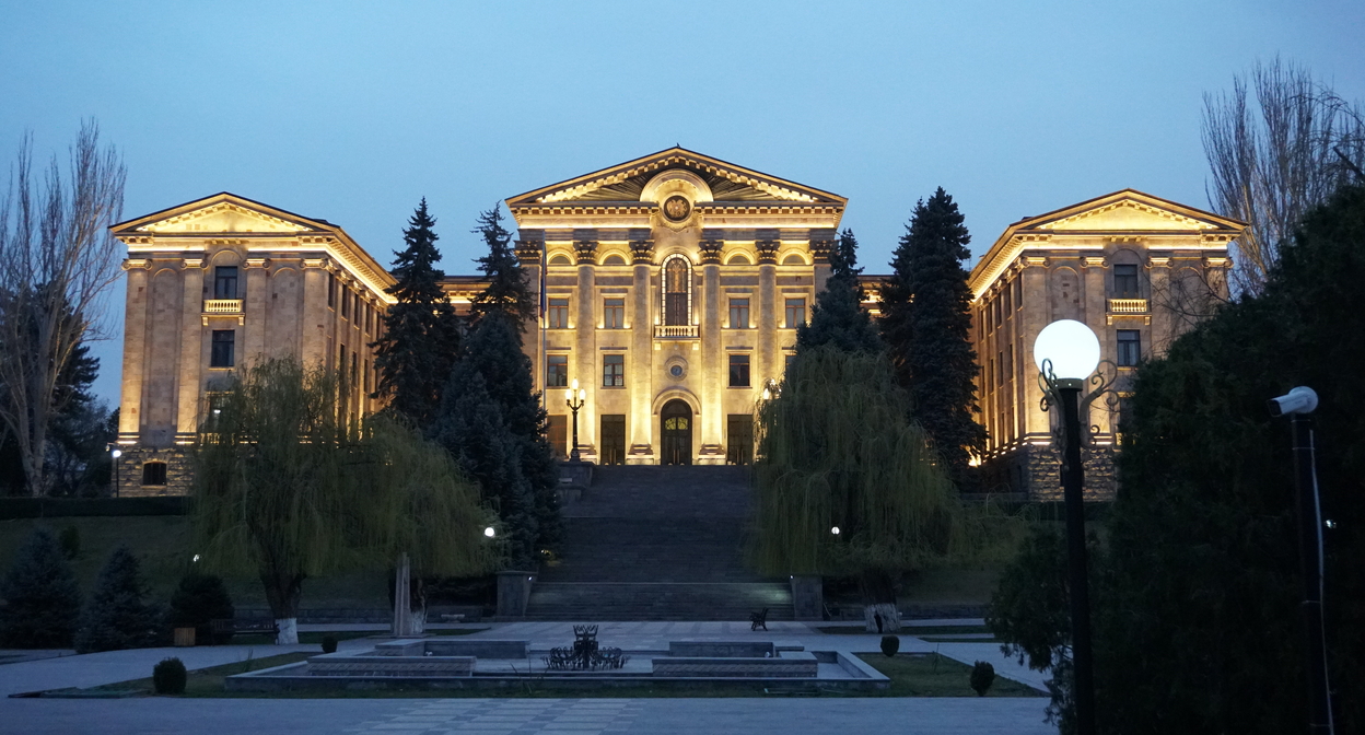Парламент Армении. Фото "Кавказского Узла"