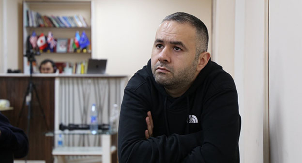 Ульви Гасанли. Фото: https://abzas.org/az/2025/7/abzas-mediann-direktoru-ulvb68f50f1-c/