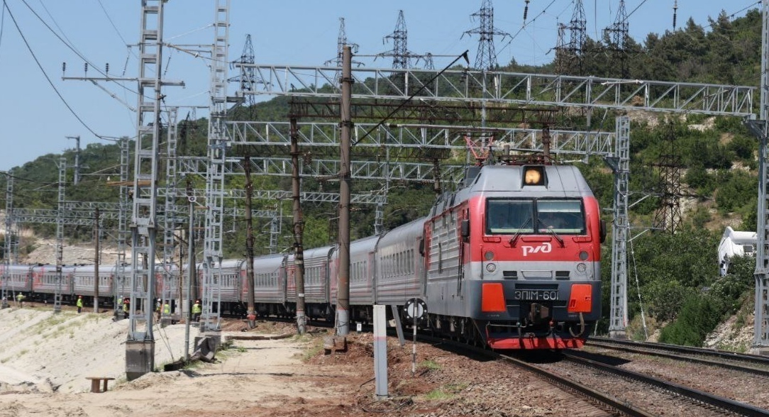 Пассажирский поезд. Фото: РЖД https://t.me/telerzd/6741