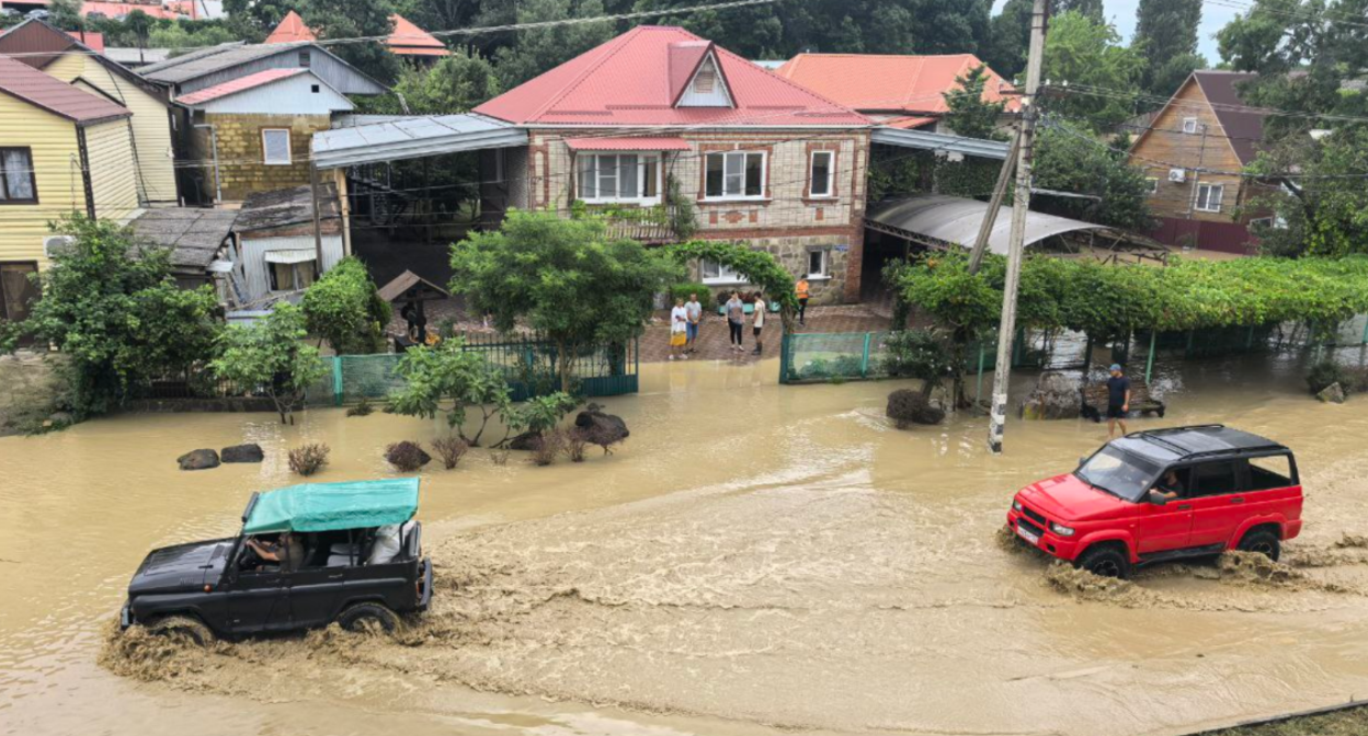 Обстановка в Лермонтово. Скриншот фото Павла Чергинца из Telegram-канала "Мой Туапсе" от 03.08.25, https://t.me/c/1348361768/437133.