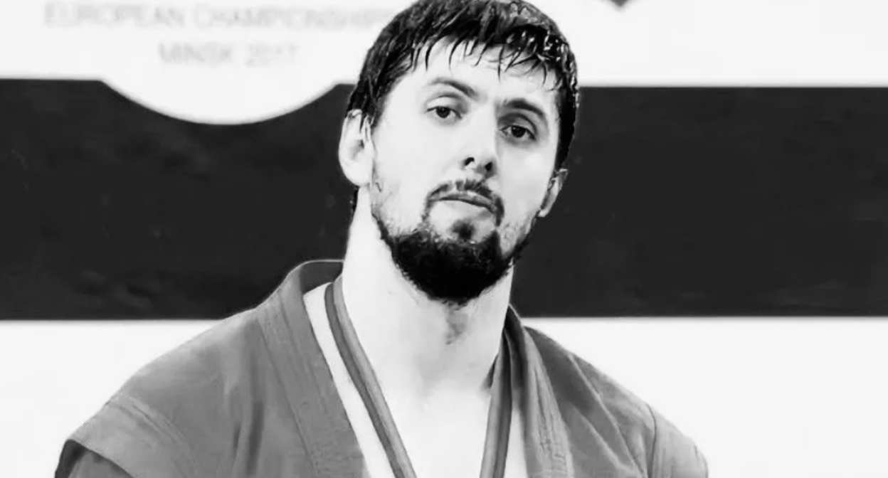 Аслан Камбиев. Скриншот фото https://playbookpro.ru/photo/gazeta-yuga-nalchik?utm_medium=organic&utm_source=yandexsmartcameraю