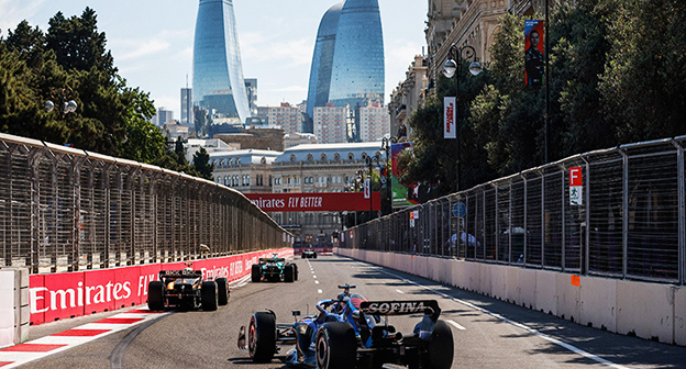 Формула-1 в Баку. Фото: https://vesti.az/sport/prezident-uprostil-vizovyi-rezim-dlya-gostei-formuly-1-v-baku-555769