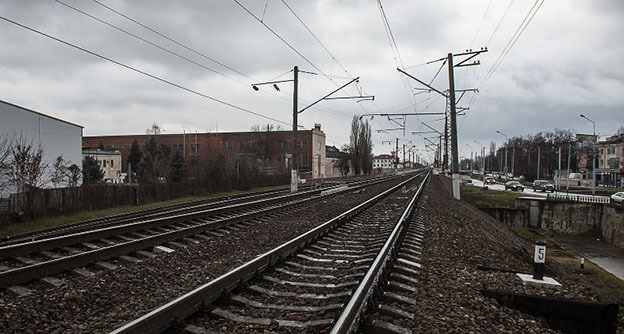 Железная дорога. Фото Елены Синеок, "Юга.ру"