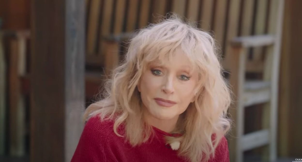 Алла Пугачева. Стоп-кадр видео из Youtube-канала "Скажи Гордеевой" от 10.09.25, https://www.youtube.com/watch?v=D6rFxVPz7UI