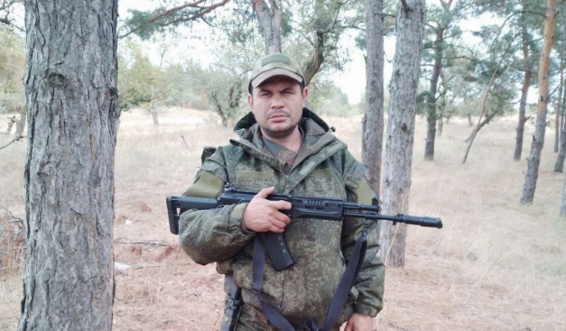 Ефим Кочетов. Скриншот фото из Telegram-канала администрации Енотаевского района от 13.09.25, https://t.me/enotaevskiy_rayon/9745