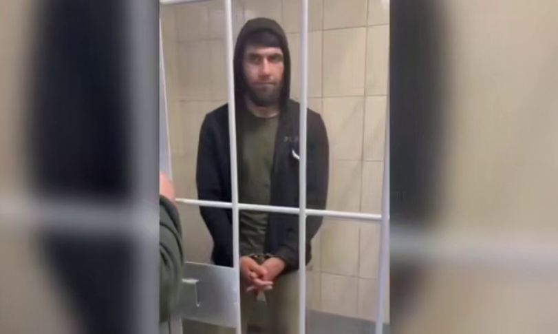 Эрзиман Байрамов. Стоп-кадр видео из Telegram-канала "Петербургская полиция" от 03.10.25, https://t.me/spb_police78/28700