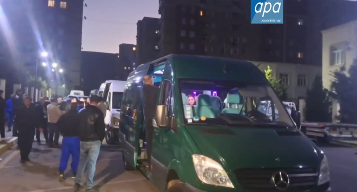 Отправка переселенцев в Ходжавендский район. 28 октября 2025 года. Кадр видео АПА https://t.me/apa_az/107198