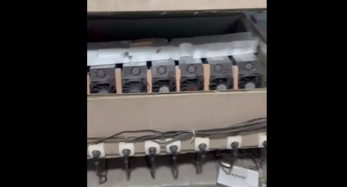 Майнинг-ферма в поселке Шамилькала. Кадр видео Минэнерго Дагестана https://t.me/minenergo_rd/4807