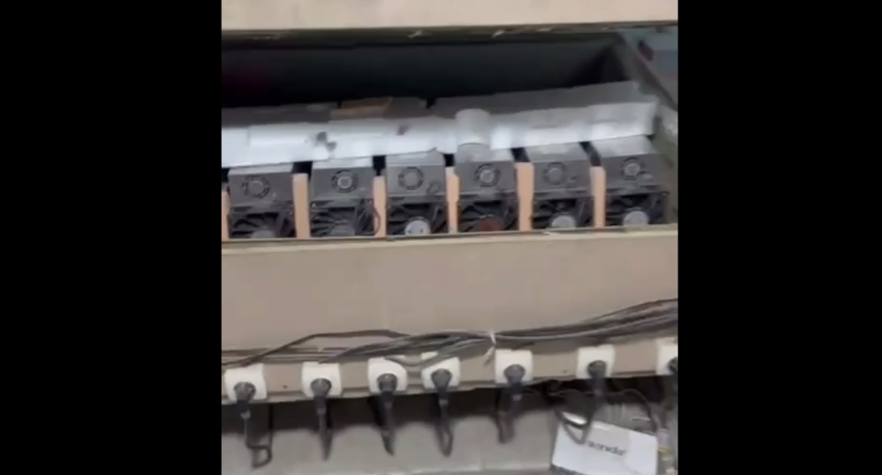 Майнинг-ферма в поселке Шамилькала. Кадр видео Минэнерго Дагестана https://t.me/minenergo_rd/4807