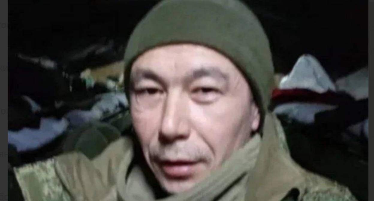 Рустам Баделов. Скриншот фото из Telegram-канала администрации Володарского района от 22.01.26, https://t.me/regionvol/11816.