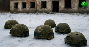 Каски военных. Иллюстрация создана «Кавказским узлом» с помощью ИИ в программе Copilot