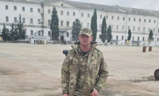 Владимир Костин. Скриншот фото из Telegram-канала администрации Енотаевского района от 21.02.26, https://t.me/enotaevskiy_rayon/10863.