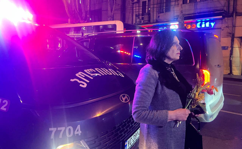 Марш в Тбилиси. Фото: Tv Pirveli  от 25.02.26, https://tvpirveli.ge/ka/siaxleebi/sazogadoeba/122108-ar-sheveguebit-rusul-okupatsias-sabchota-okupatsiidan-105-tslis-tavze-tbilisshi