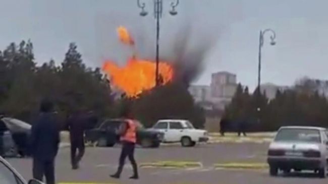 Атака дронов по Нахичеванской автономной республике. 5 марта 2026 г. Фото: https://eadaily.com/ru/news/2026/03/05/iranskie-drony-doleteli-do-nahichevani-v-aeroportu-vzryvy-i-pozhar