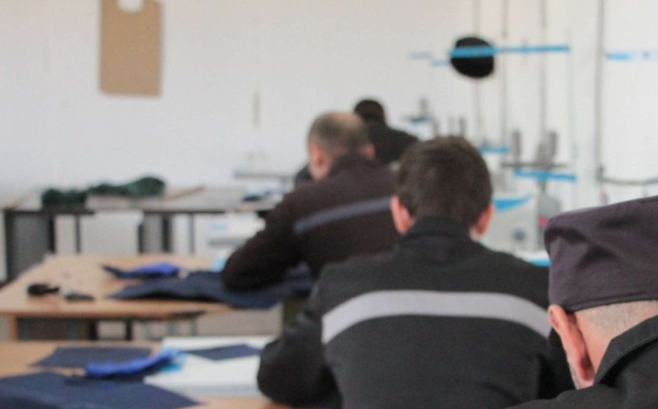 Осужденные в чеченкой колонии. Скриншот фото "Грозный-информ" от 25.10.22, https://www.grozny-inform.ru/multimedia/photos/144937/