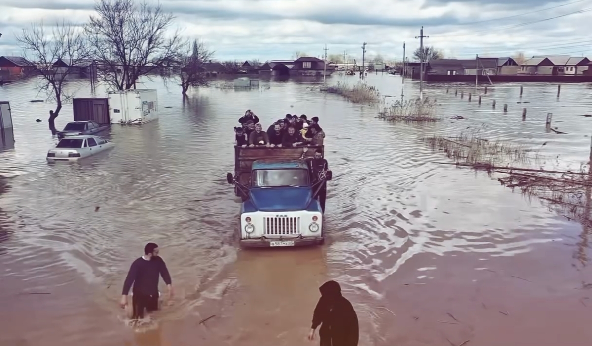 Последствия наводнения в селе Адильотар Хасавюртовского района. Кадр видео has.info 