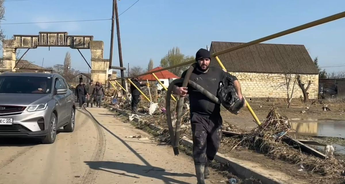 Поселок Мамедкала после наводнения. Кадр видео администрации Дербентского района https://t.me/derbentskiyrayon_official/21857