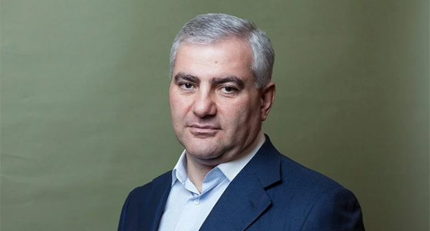 Самвел Карапетян. Фото: Report https://report.az/ru/v-regione/samvel-karapetyan-nachal-process-otkaza-ot-vseh-grazhdanstv-pomimo-armyanskogo