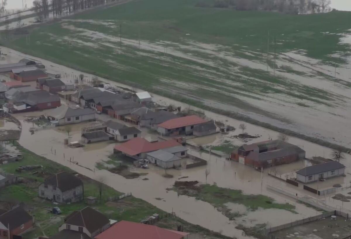 Наводнение в Чечне. Фото: https://verstka.media/navodnenie-v-chechne-vveden-rezhim-chs-evakuirovany-sotni-zhitelej