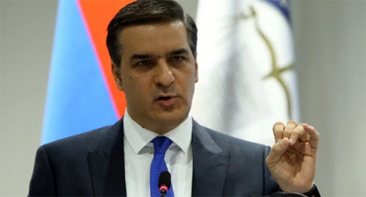 Арман Татоян. Фото: APA https://ru.apa.az/strani-snq/eks-ombudsmen-armenii-sozdal-novuyu-politiceskuyu-partiyu-ona-budet-ucastvovat-v-vyborax-646188 Арман Татоян. Фото: APA https://ru.apa.az/strani-snq/eks-ombudsmen-armenii-sozdal-novuyu-politiceskuyu-partiyu-ona-budet-ucastvovat-v-vyborax-646188