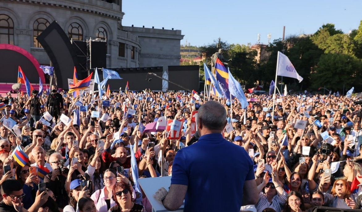 Кочарян на митинге в Ереване. Скриншот фото Armenia Today от 31.05.26, https://t.me/armtoday/103113. Кочарян на митинге в Ереване. Скриншот фото Armenia Today от 31.05.26, https://t.me/armtoday/103113.