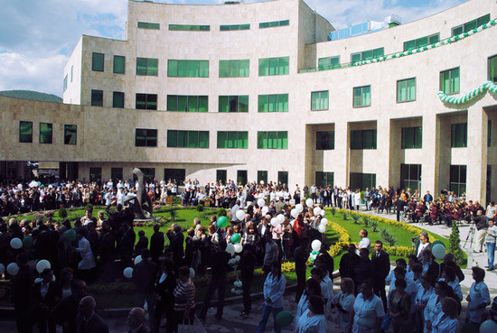 Открытие нового медицинского центра. Открытие нового медицинского центра.