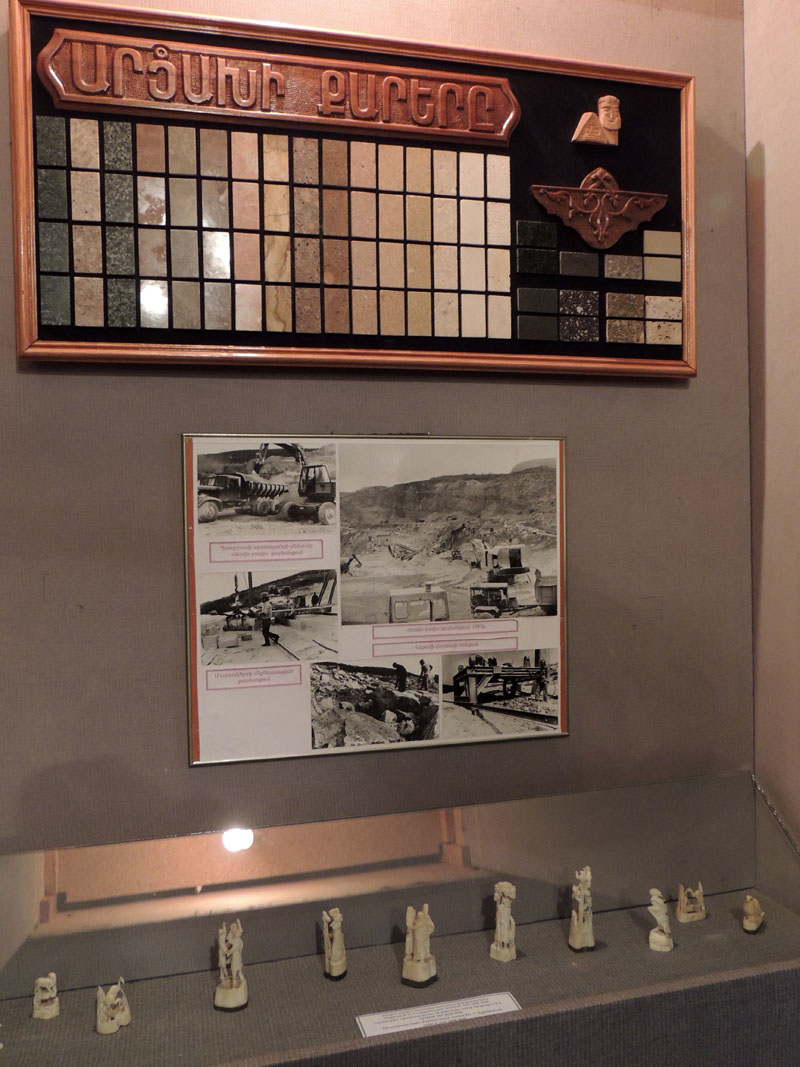 Продукция комбината стройматериалов. Камни Карабаха. Продукция комбината стройматериалов. Камни Карабаха.