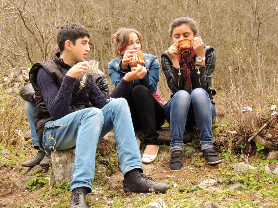 После обеда, в лесу пить чай, настоенный на лесных травах - одно удовольствие! После обеда, в лесу пить чай, настоенный на лесных травах - одно удовольствие!