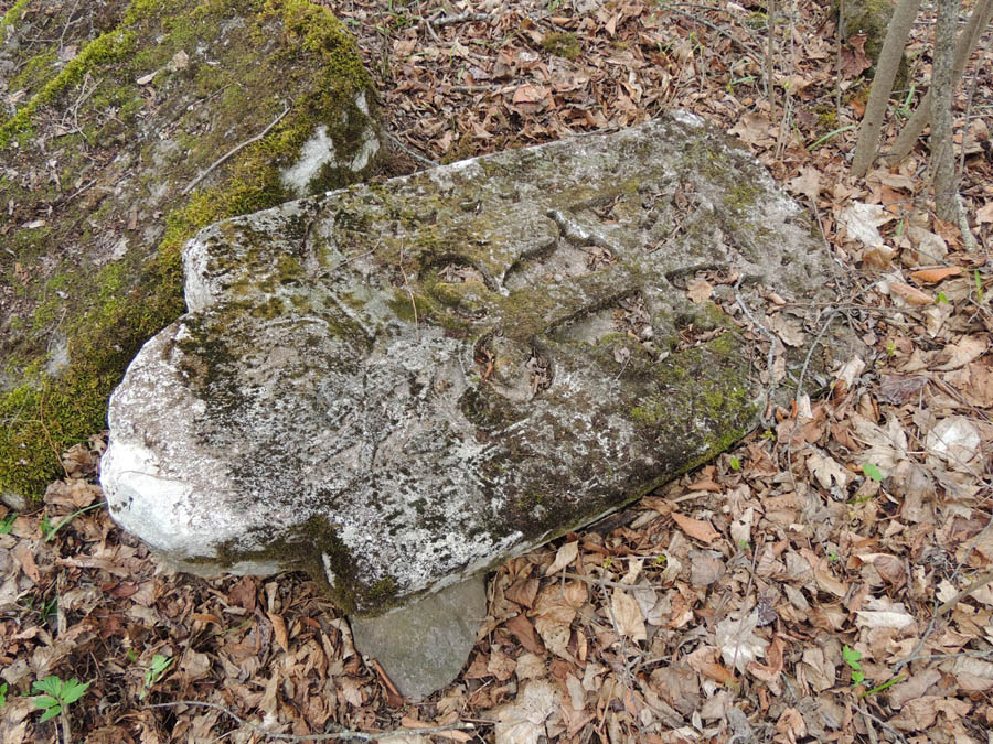 Хачкары монастыря "Охты ехцы". Хачкары монастыря "Охты ехцы".