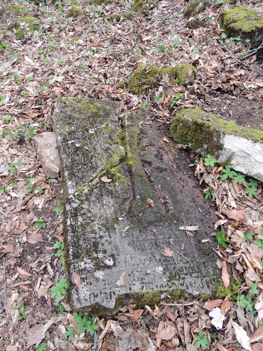 Хачкары монастыря "Охты ехцы". Хачкары монастыря "Охты ехцы".