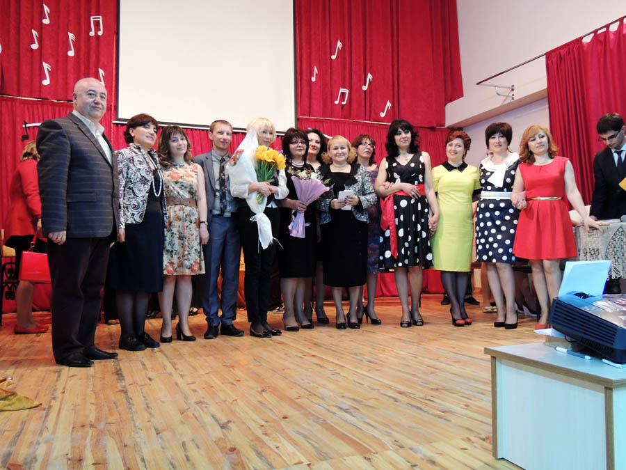 Фотография на память. школа №3 г.Степанакерта. Фотография на память. школа №3 г.Степанакерта.