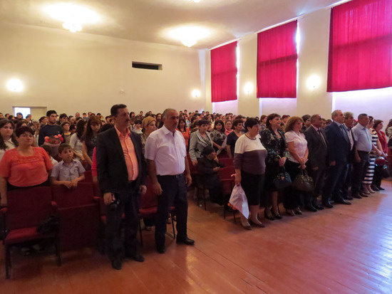 Минута молчания... Минута молчания...