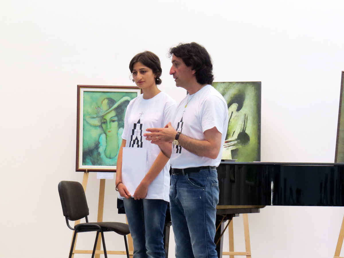 Автор идеи итальянский скульптор Виген Аветис. Автор идеи итальянский скульптор Виген Аветис.