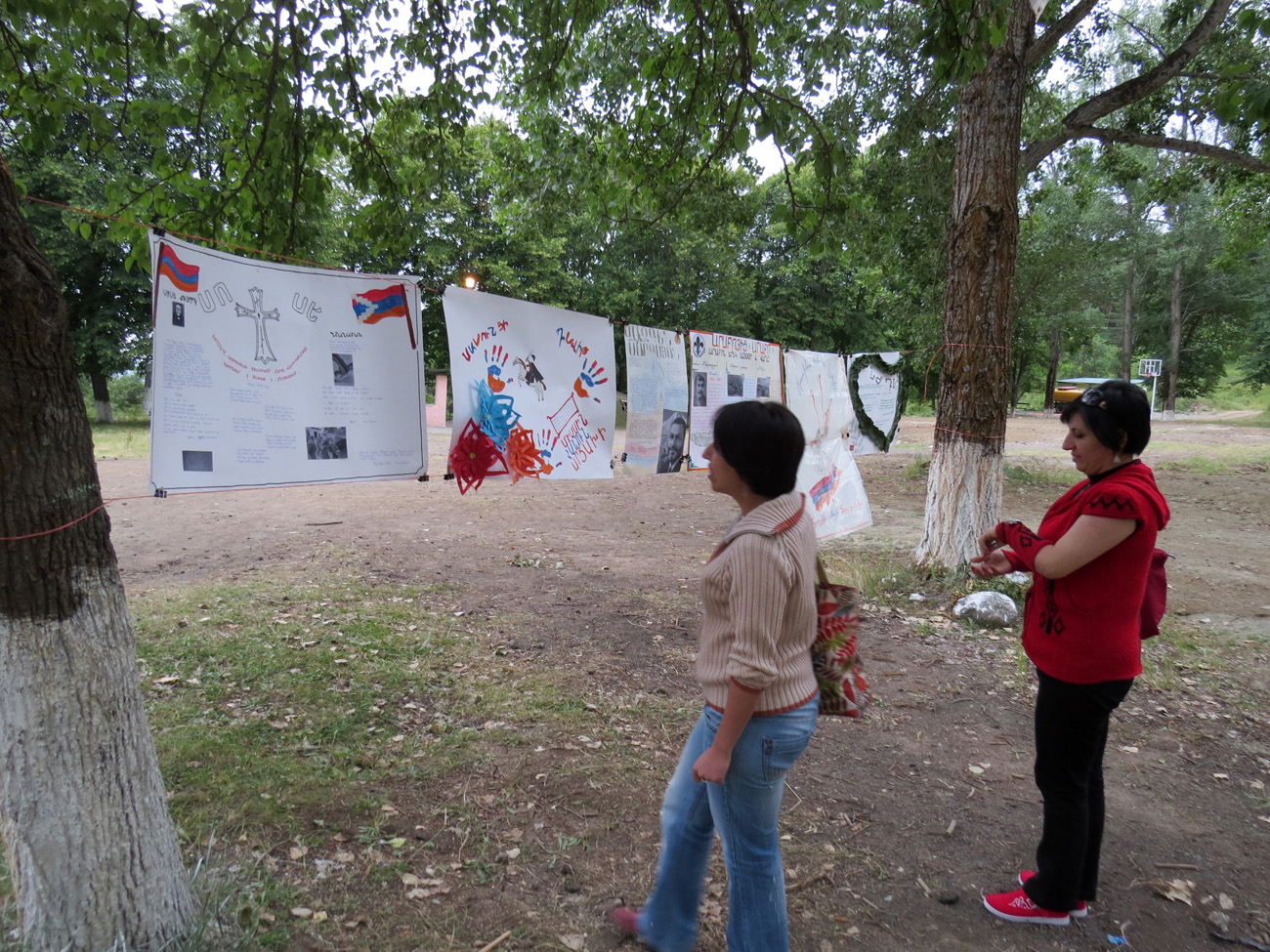 Каждый отряд на память нарисовал свой рисунок. Каждый отряд на память нарисовал свой рисунок.