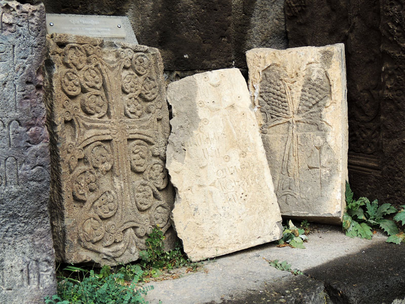 Хачкары монастыря Татев. Хачкары монастыря Татев.