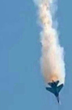 Российский СУ-24 сбит турецкими ВВС. Фото взято из инета. Российский СУ-24 сбит турецкими ВВС. Фото взято из инета.