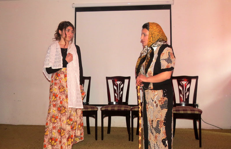 Барыня предвещает смерть Катерине смерть. В роли барыни Диана Арутюнян.