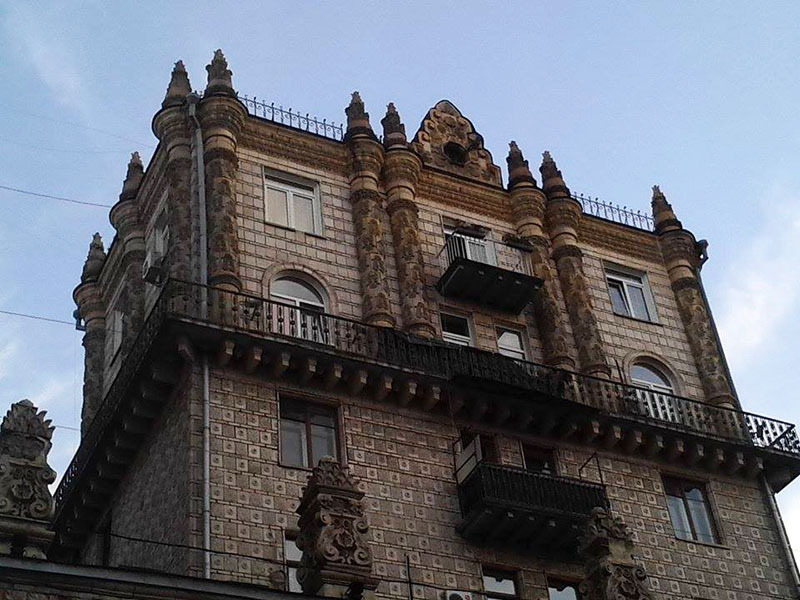 Дом на Крещатике. Дом на Крещатике.