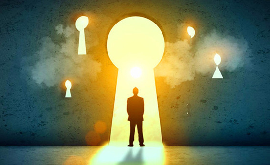 ...вышел из церкви и ступил в новую для себя жизнь. ...вышел из церкви и ступил в новую для себя жизнь.