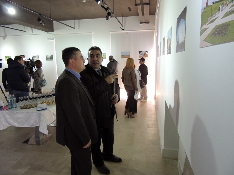 Посетители.